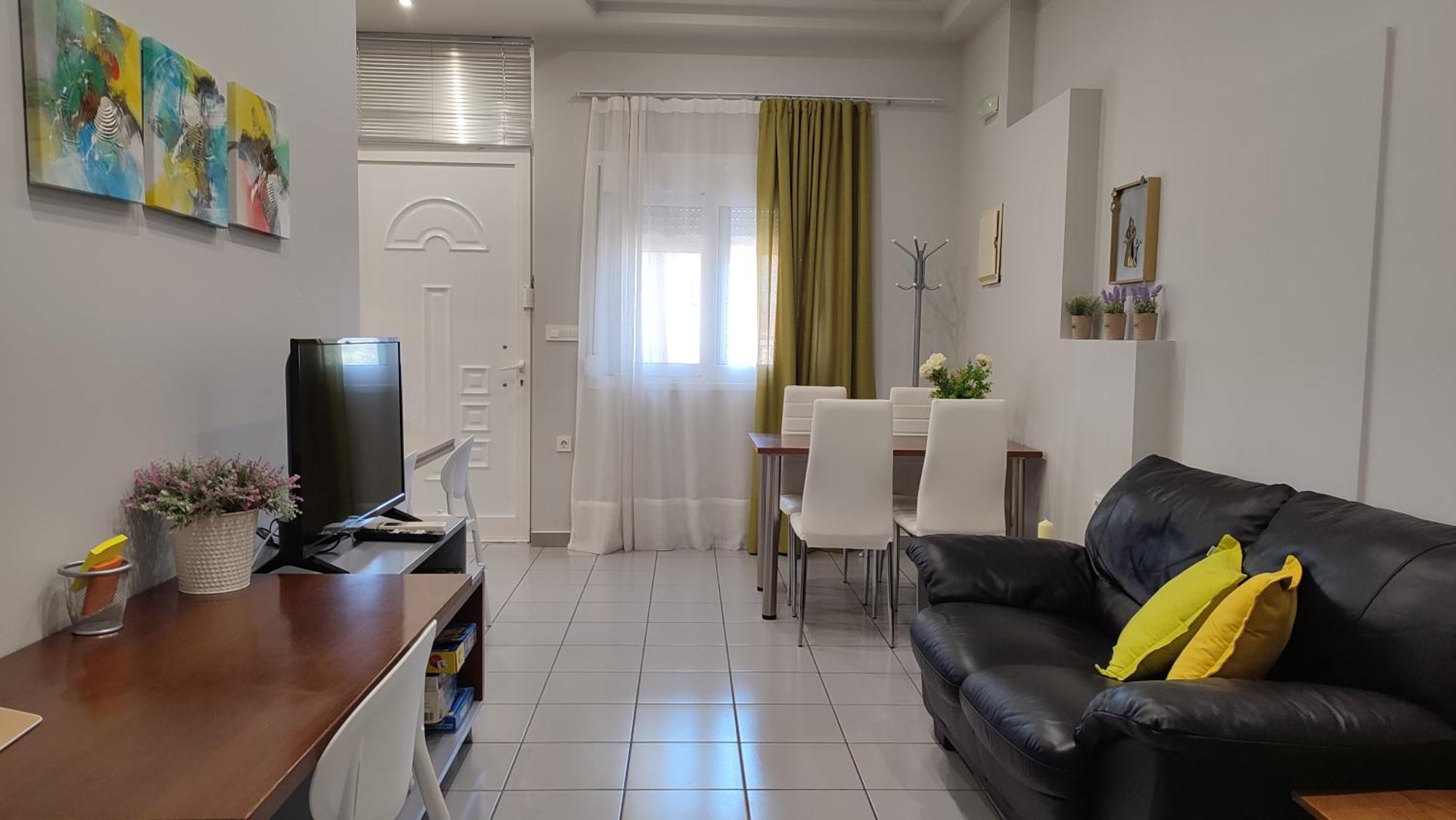 Dennis Stylish Apartment Kato Daratso Esterno foto