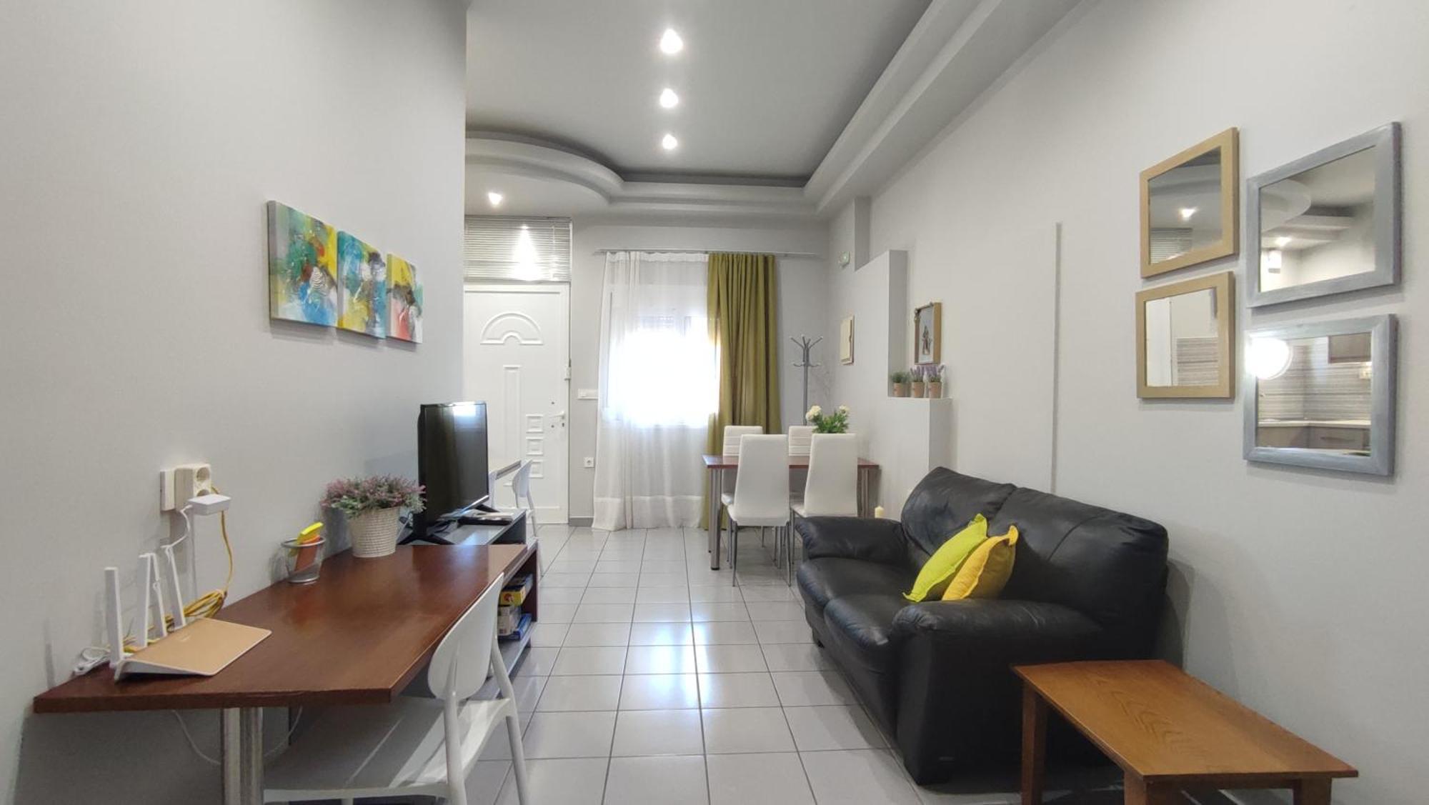 Dennis Stylish Apartment Kato Daratso Esterno foto